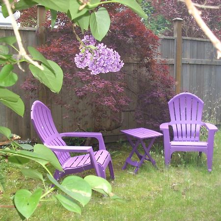 Bed and Breakfast At Nautica Tigh Private Keypad Entrances Qualicum Beach Exterior foto